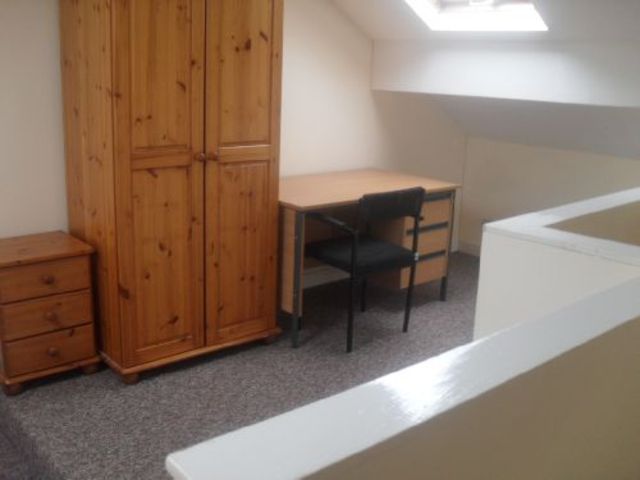  Image of 3 bedroom House Share to rent in Milner Road Selly Oak Birmingham B29 at Selly Oak Bristol Selly Oak, B29 7RQ