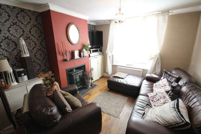  Image of 3 bedroom Terraced house for sale in Mount Pleasant Aylesbury HP19 at Mount Pleasant  Aylesbury, HP19 8AQ