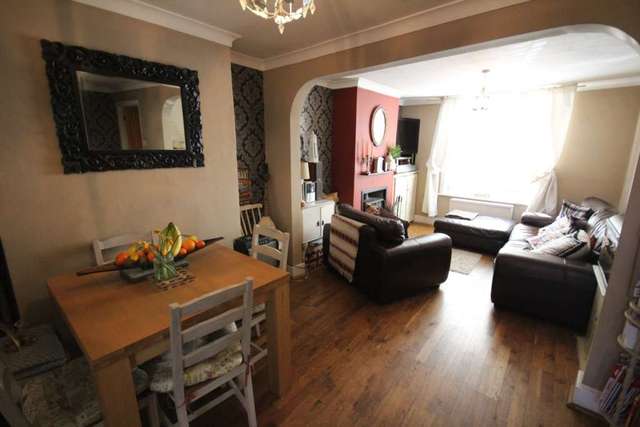  Image of 3 bedroom Terraced house for sale in Mount Pleasant Aylesbury HP19 at Mount Pleasant  Aylesbury, HP19 8AQ