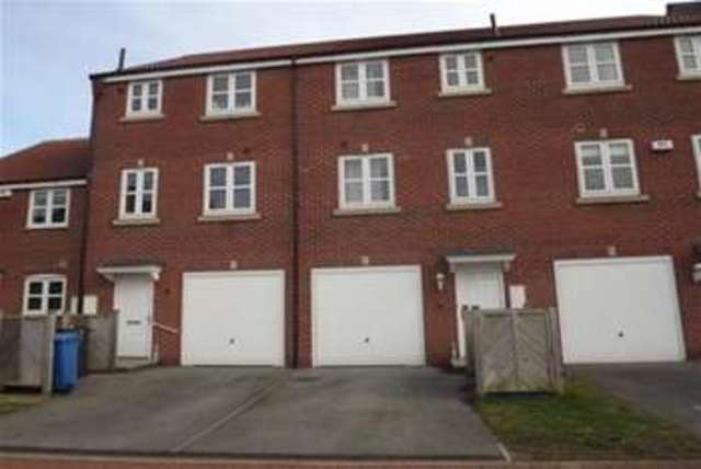  Image of 4 bedroom Property to rent in Myrtle Crescent Sheffield S2 at Sheffield, S2 3HU