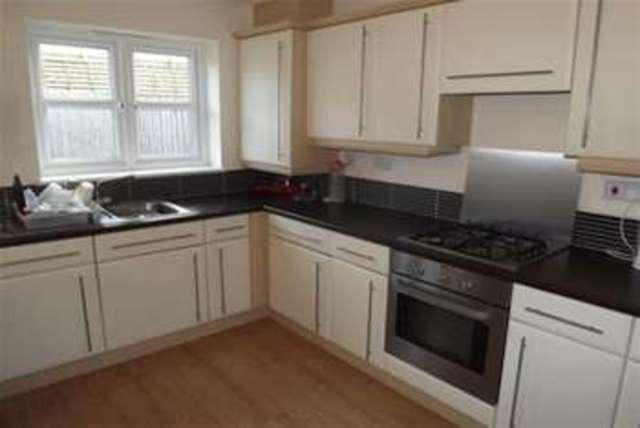  Image of 4 bedroom Property to rent in Myrtle Crescent Sheffield S2 at Sheffield, S2 3HU