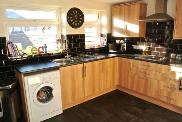  Image of 2 bedroom Semi-Detached house to rent in Newhouse Road Blackpool FY4 at Newhouse Road  Blackpool, FY4 4PB