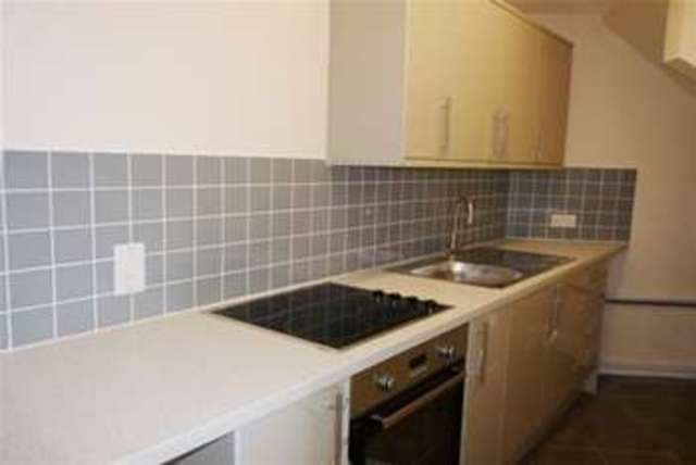  Image of 1 bedroom Flat to rent in Crowlas Penzance TR20 at Penzance, TR20 8DX