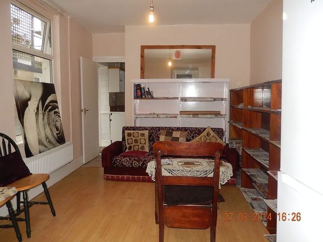  Image of 5 bedroom Terraced house to rent in Ninian Park Road Cardiff CF11 at Ninian Park Road  Cardiff, CF11 6HY