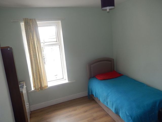 Image of 5 bedroom Terraced house to rent in Ninian Park Road Cardiff CF11 at Ninian Park Road  Cardiff, CF11 6HY