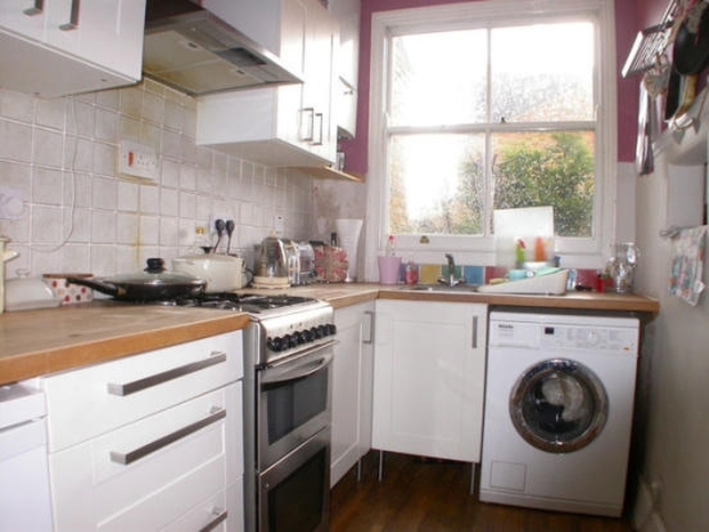 Image of 3 bedroom Terraced house to rent in North Street Isleworth TW7 at Isleworth Isleworth, TW7 6RE