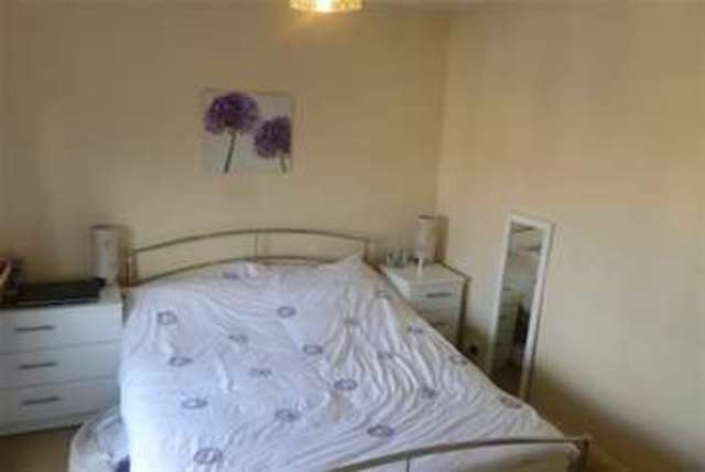  Image of 2 bedroom Terraced house to rent in Oak Road Sheffield S12 at Sheffield, S12 3HT