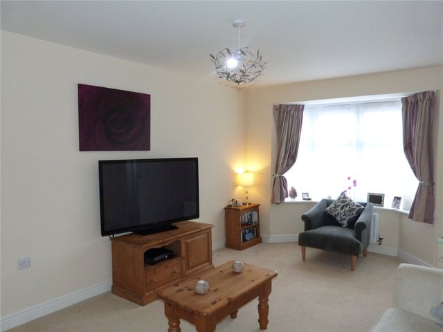 Image of 3 bedroom Detached house to rent in Ouzel Chase Bracknell RG12 at Bracknell Berkshire Easthampstead, RG12 8DU