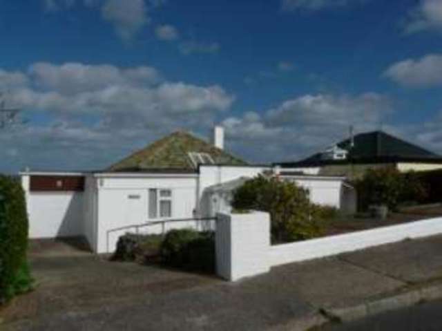  Image of 4 bedroom Bungalow for sale in Oyster Bend Paignton TQ4 at Paignton Devon Goodrington, TQ4 6NL