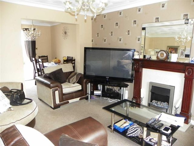  Image of 3 bedroom Property for sale in Parc Y Delyn Morriston Swansea SA6 at Parc Y Delyn Llangyfelach Llangyfelach, SA6 6EW