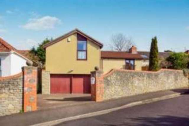  Image of 4 bedroom Detached house for sale in Park Grove Westbury-on-Trym Bristol BS9 at Westbury-on-Trym Bristol Westbury on Trym, BS9 4LQ