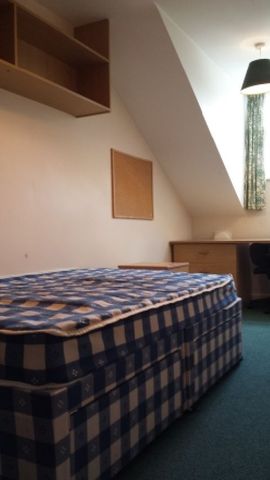  Image of 6 bedroom House Share to rent in Pershore Road Selly Park Birmingham B29 at Selly Park Bristol Selly Park, B29 7PU