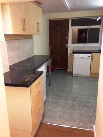  Image of 5 bedroom House Share to rent in Quinton Road Harborne Birmingham B17 at Harborne Bristol Harborne, B17 0PY