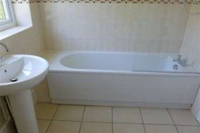 Image of 2 bedroom Flat to rent in Richmond Farm Mews Sheffield S13 at Sheffield, S13 8JZ