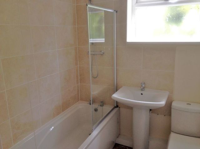  Image of 2 bedroom Terraced house to rent in Robert Street Cudworth Barnsley S72 at Robert Street Cudworth BARNSLEY, S72 8UQ