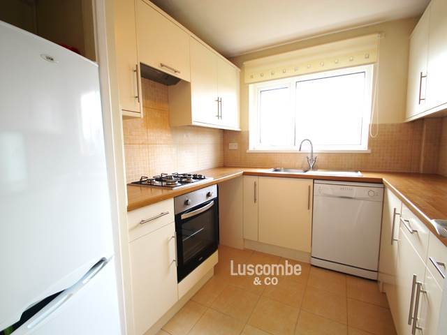  Image of 2 bedroom Detached house to rent in Ruskin Avenue Rogerstone Newport NP10 at Rogerstone Newport Newport, NP10 0AA