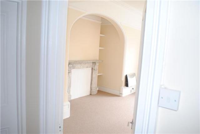  Image of 1 bedroom Flat to rent in Sedlescombe Road South St. Leonards-on-Sea TN38 at 62 Sedlescombe Road South St Leonards On Sea St Leonards, TN38 0TJ