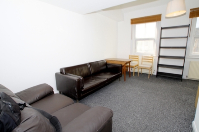  Image of 1 bedroom Detached house to rent in Seven Sisters Road London N7 at Seven Sisters Road  London, N7 6AA