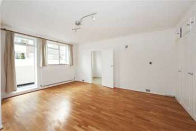  Image of 1 bedroom Flat to rent in Sheen Road Richmond TW9 at Richmond, TW9 1AX