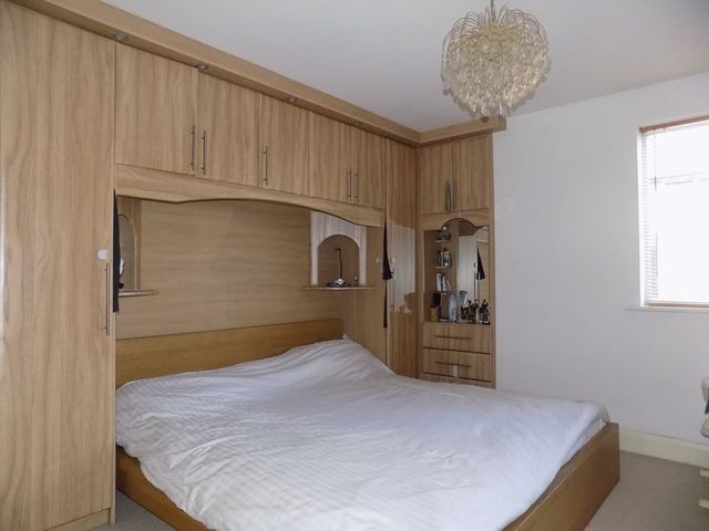  Image of 2 bedroom Flat to rent in Osborne Street Slough SL1 at Osborne Street  Slough, SL1 1PP