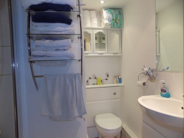  Image of 2 bedroom Flat to rent in Osborne Street Slough SL1 at Osborne Street  Slough, SL1 1PP