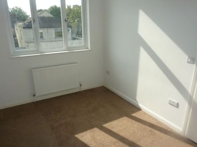  Image of 1 bedroom Flat to rent in Southchurch Road Southend-on-Sea SS1 at Southchurch Road  Southend-On-Sea, SS1 2NW