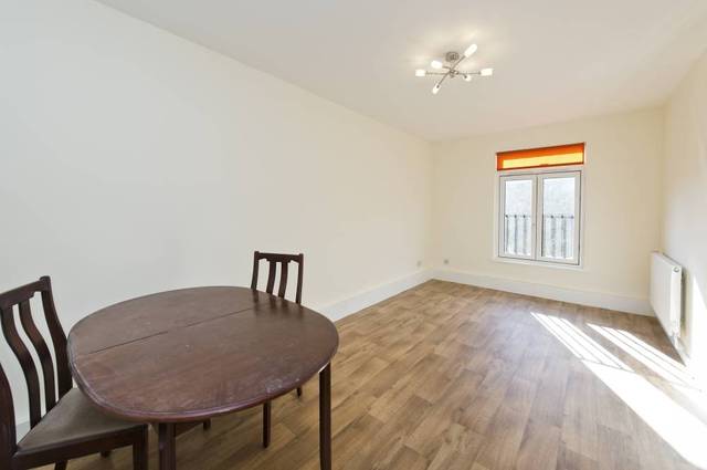  Image of 1 bedroom Property to rent in St. Lukes Road London W11 at St Lukes Road  London, W11 1DH