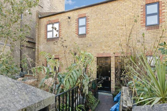  Image of 1 bedroom Property to rent in St. Lukes Road London W11 at St Lukes Road  London, W11 1DH