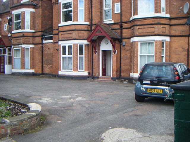  Image of 1 bedroom Flat to rent in St. Peters Road Harborne Birmingham B17 at St Peters Road  Harbourne, B17 0AY