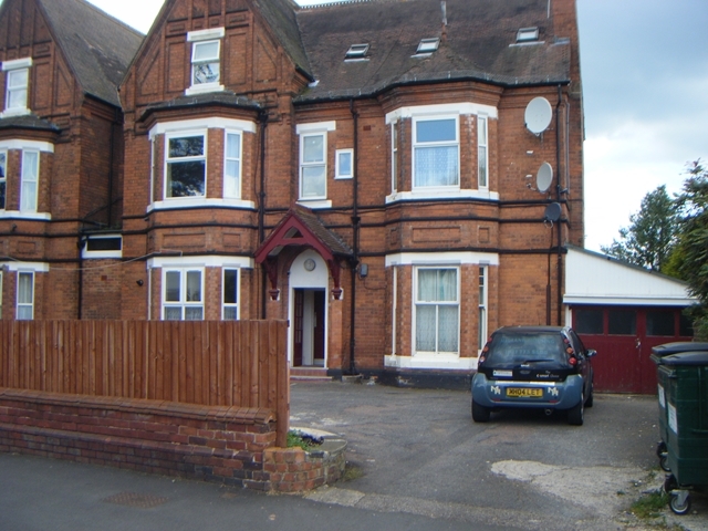  Image of 1 bedroom Flat to rent in St. Peters Road Harborne Birmingham B17 at St Peters Road  Harbourne, B17 0AY