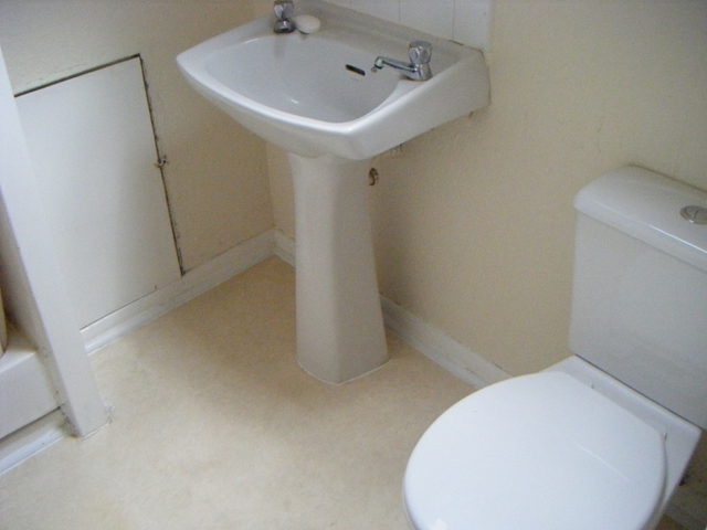  Image of 1 bedroom Flat to rent in St. Peters Road Harborne Birmingham B17 at St Peters Road  Harbourne, B17 0AY