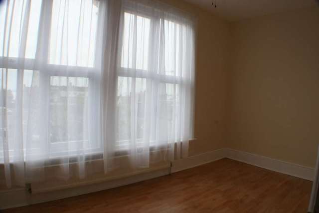  Image of 2 bedroom Flat for sale in Station Road Westcliff-on-Sea SS0 at Station Road  Westcliff On Sea, SS0 7RA
