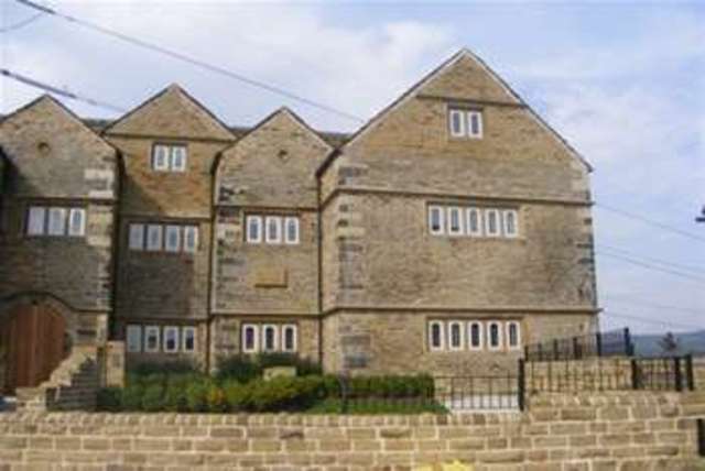  Image of 1 bedroom Flat to rent in Cypress Oaks Stalybridge SK15 at Stalybridge, SK15 3GQ