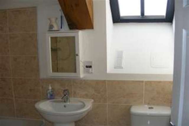  Image of 1 bedroom Flat to rent in Cypress Oaks Stalybridge SK15 at Stalybridge, SK15 3GQ
