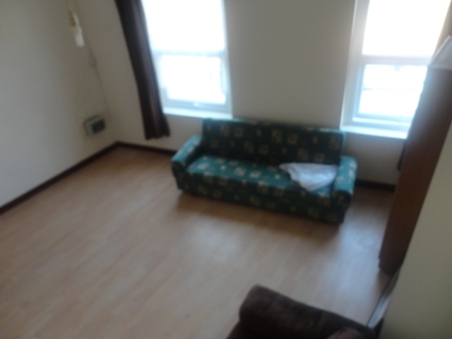  Image of 1 bedroom Flat to rent in Tat Bank Road Oldbury B68 at Tat Bank Road  Oldbury, B68 8NP