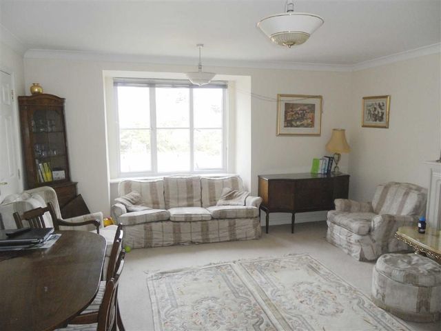  Image of 2 bedroom Property for sale in Grove Road Bournemouth BH1 at The Farthings East Clilff East Clilff, BH1 3AS