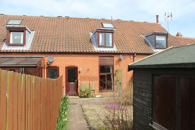  Image of 3 bedroom Apartment for sale in The Maltings Church Close Coltishall Norwich NR12 at The Maltings Coltishall Norwich, NR12 7DZ