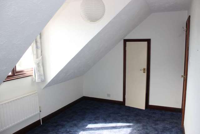  Image of 3 bedroom Apartment for sale in The Maltings Church Close Coltishall Norwich NR12 at The Maltings Coltishall Norwich, NR12 7DZ