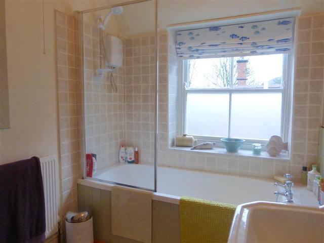  Image of 2 bedroom End of Terrace to rent in The Rock Bakewell DE45 at The Rock  Off Buxton Road, DE45 1DH