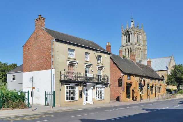 Image of 3 bedroom Semi-Detached house to rent in The Uplands Melton Mowbray LE13 at The Uplands  Melton Mowbray, LE13 0AF