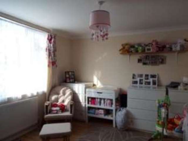  Image of 2 bedroom Bungalow for sale in Calmore Gardens Totton Southampton SO40 at Totton Southampton Testwood, SO40 8ES
