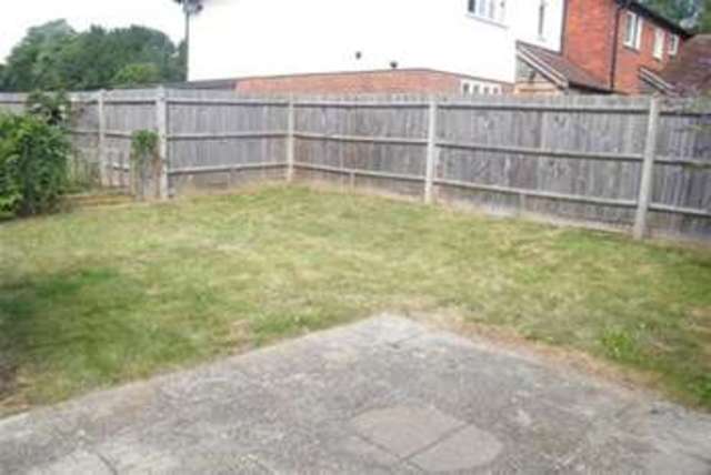  Image of 3 bedroom Semi-Detached house to rent in Gaston Lane Upper Farringdon Alton GU34 at Alton, GU34 3EE