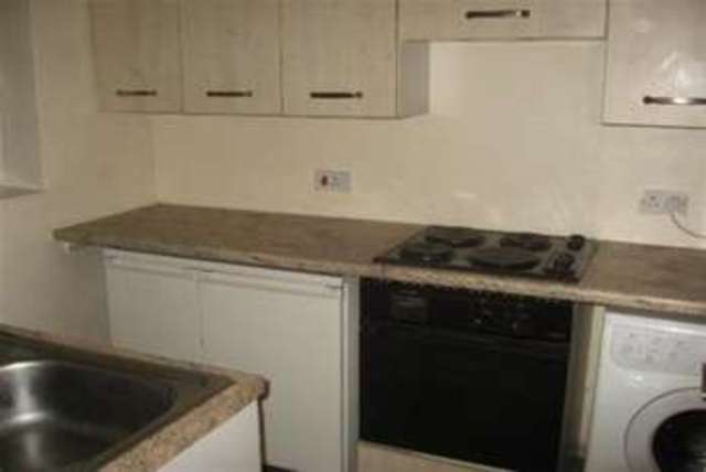  Image of 1 bedroom Flat to rent in Wadsworth Avenue Sheffield S12 at Sheffield, S12 2DG