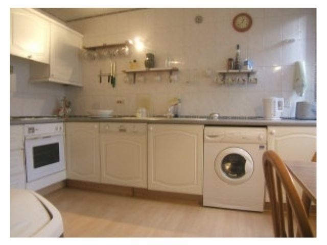  Image of 2 bedroom Flat to rent in Augustus Road London SW19 at 95 Augustus Road  Southfields, SW19 6EQ