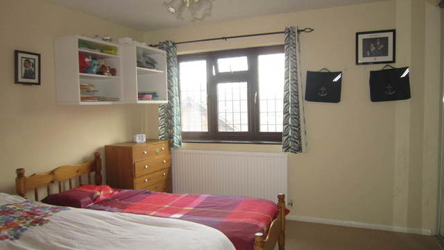  Image of 2 bedroom Semi-Detached house for sale in Westlake Close Yeading Hayes UB4 at Middlesex  Hayes, UB4 9RT