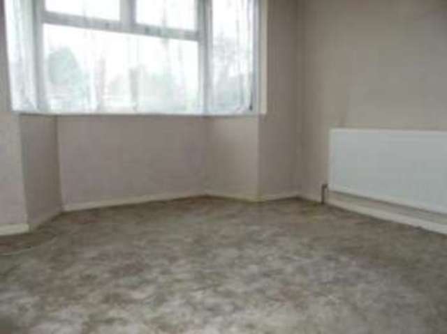  Image of 2 bedroom Bungalow for sale in Annandale Avenue Worle Weston-super-Mare BS22 at Weston-super-Mare Somerset Worle, BS22 6EE