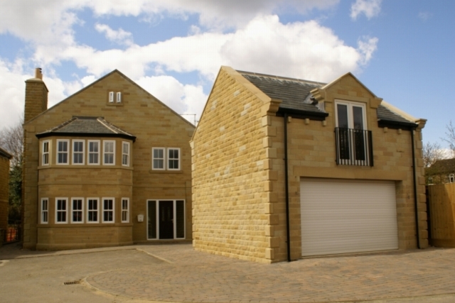  Image of 5 bedroom Detached house for sale in Selby Road Halton Leeds LS15 at SELBY ROAD WHITKIRK LEEDS, LS15 0PG