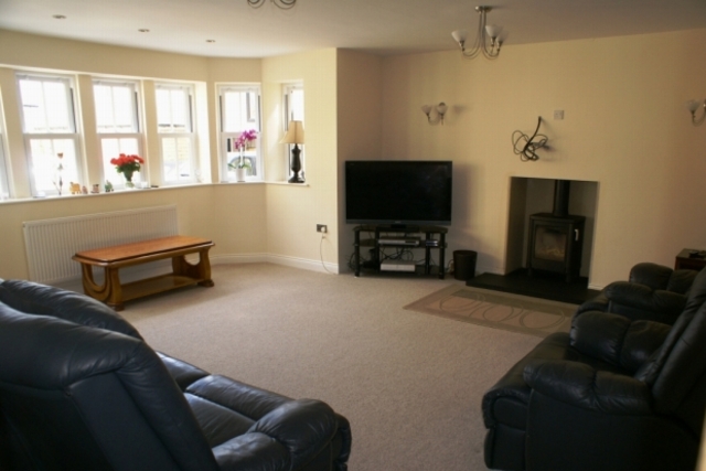  Image of 5 bedroom Detached house for sale in Selby Road Halton Leeds LS15 at SELBY ROAD WHITKIRK LEEDS, LS15 0PG