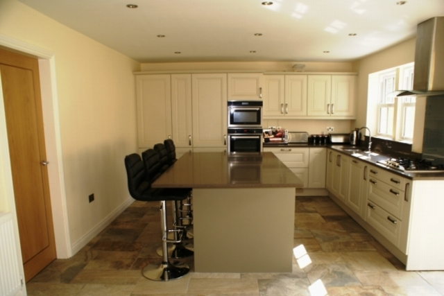  Image of 5 bedroom Detached house for sale in Selby Road Halton Leeds LS15 at SELBY ROAD WHITKIRK LEEDS, LS15 0PG
