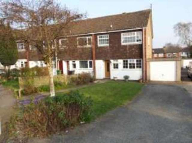  Image of 3 bedroom End of Terrace for sale in Woodbridge Close Luton LU4 at Luton Bedfordshire Leagrave, LU4 9DB